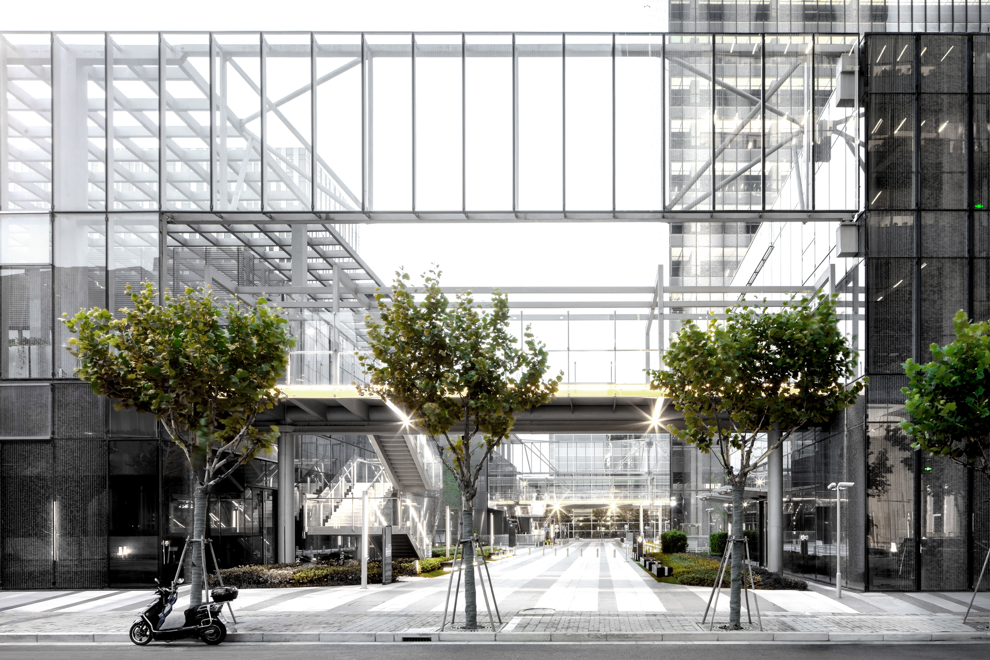 上海浦东地标建筑 · Land Rover 办公大楼-9