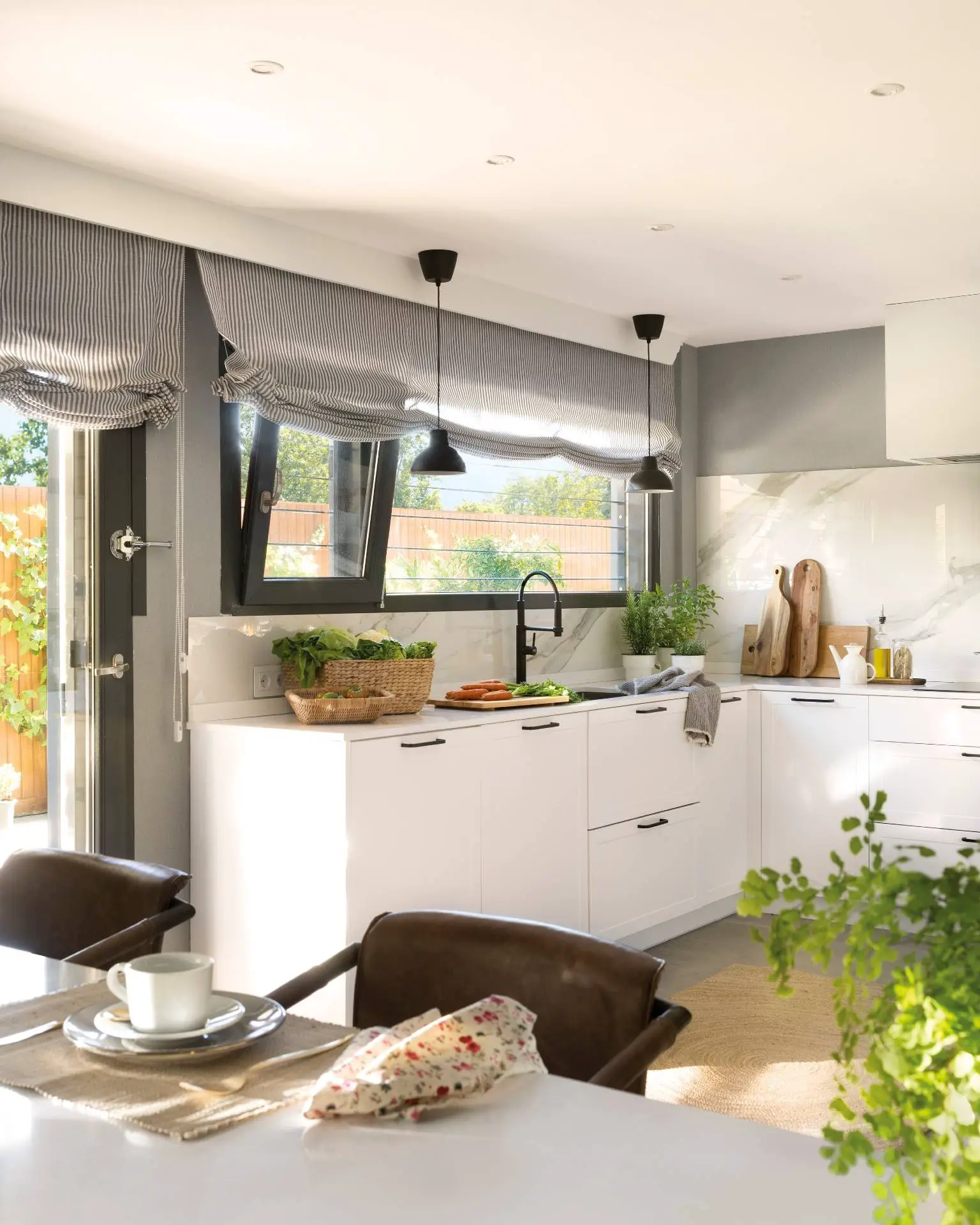 设计师巧妙翻新公寓，无需大动土木-2