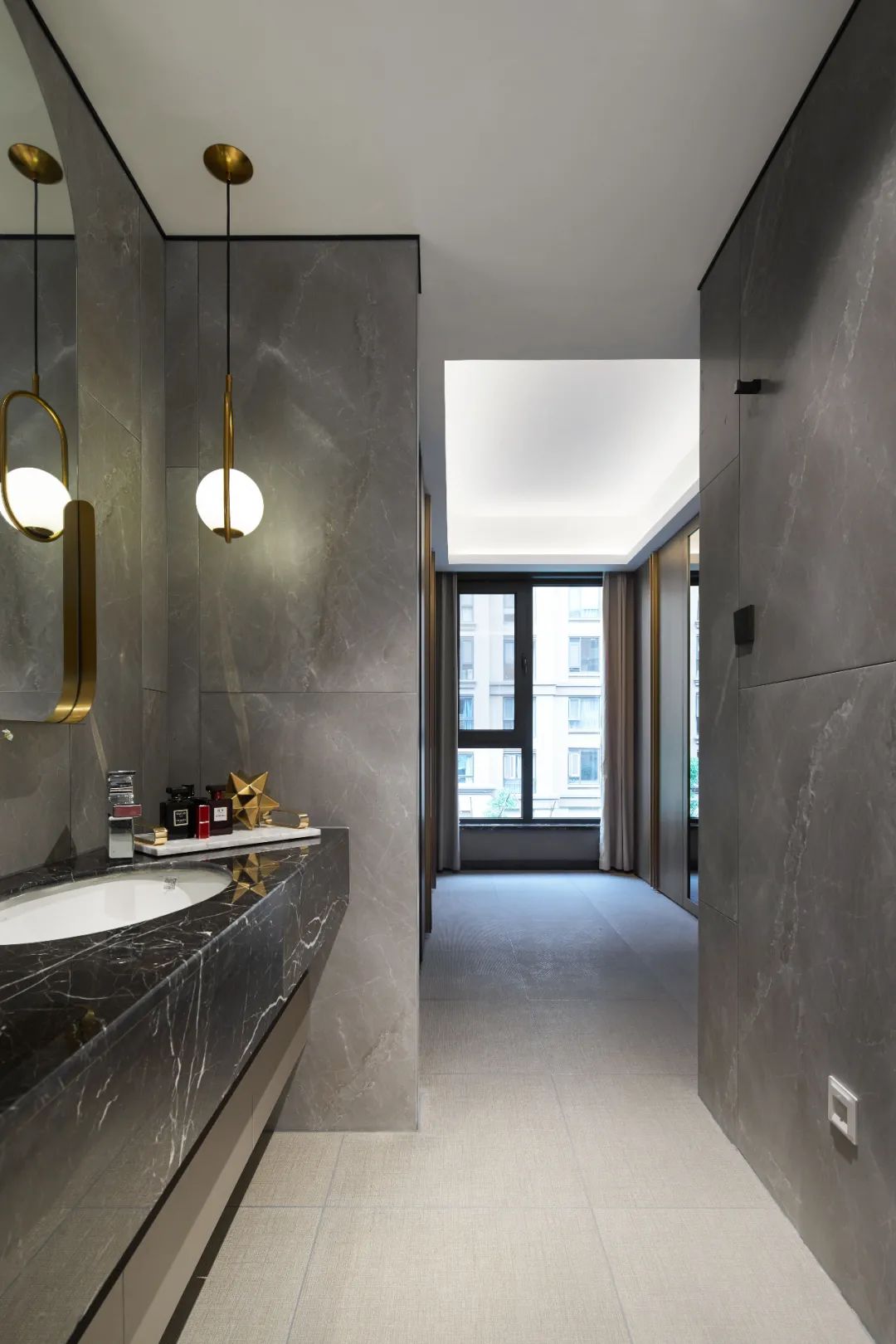 现代轻奢大平层 | 灰奢有度的中央御景社交空间-49