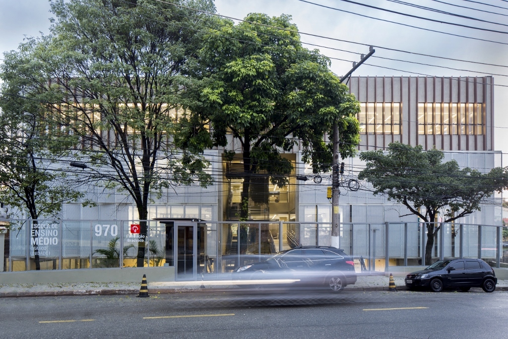 巴西 Bradesco 基金会学校 | 旧建筑新生命,垂直校园的绿色创新-24