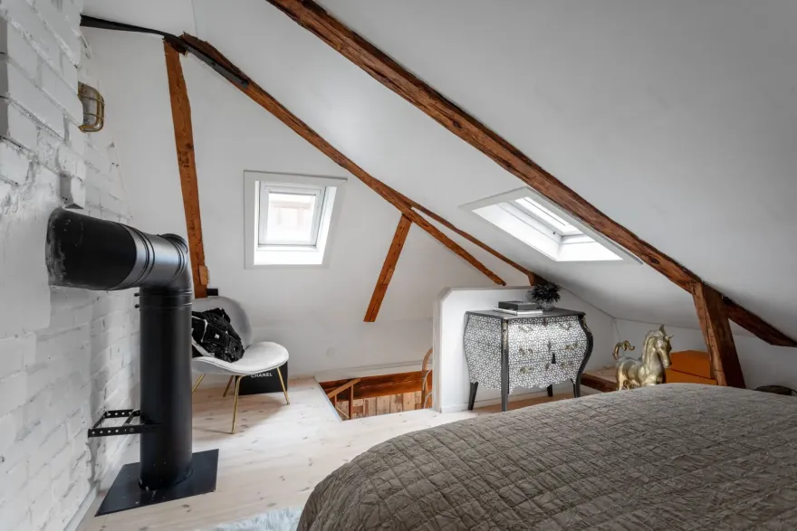 1905 年瑞典老建筑的现代温馨小屋-10