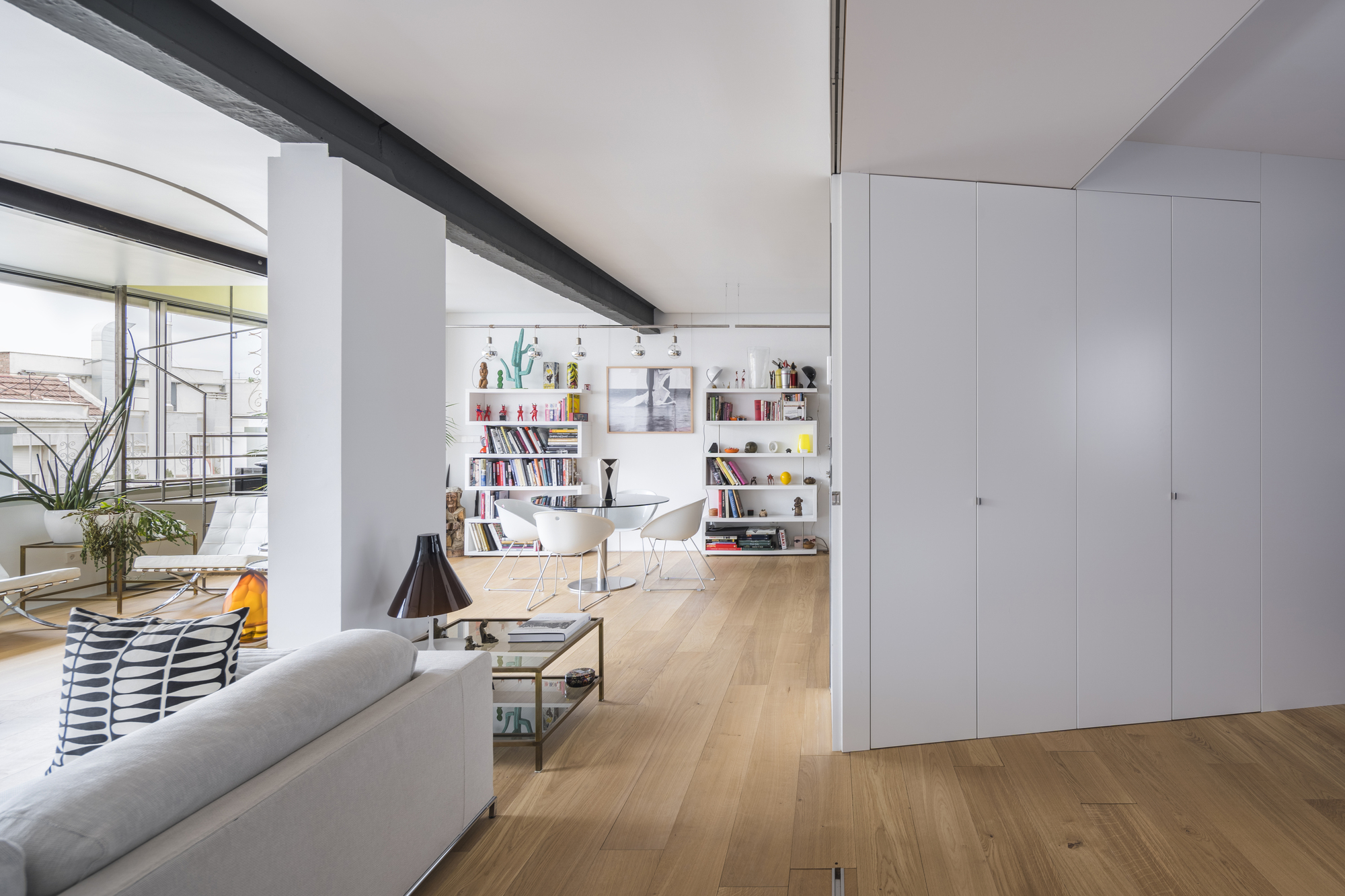 50 年代建筑翻新公寓，打造无界限空间-1