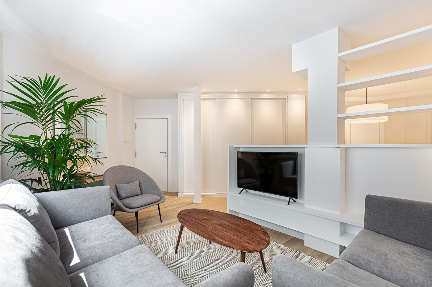 西班牙 Mylmugan 住宅 | 现代极简风格设计惊艳亮相-2