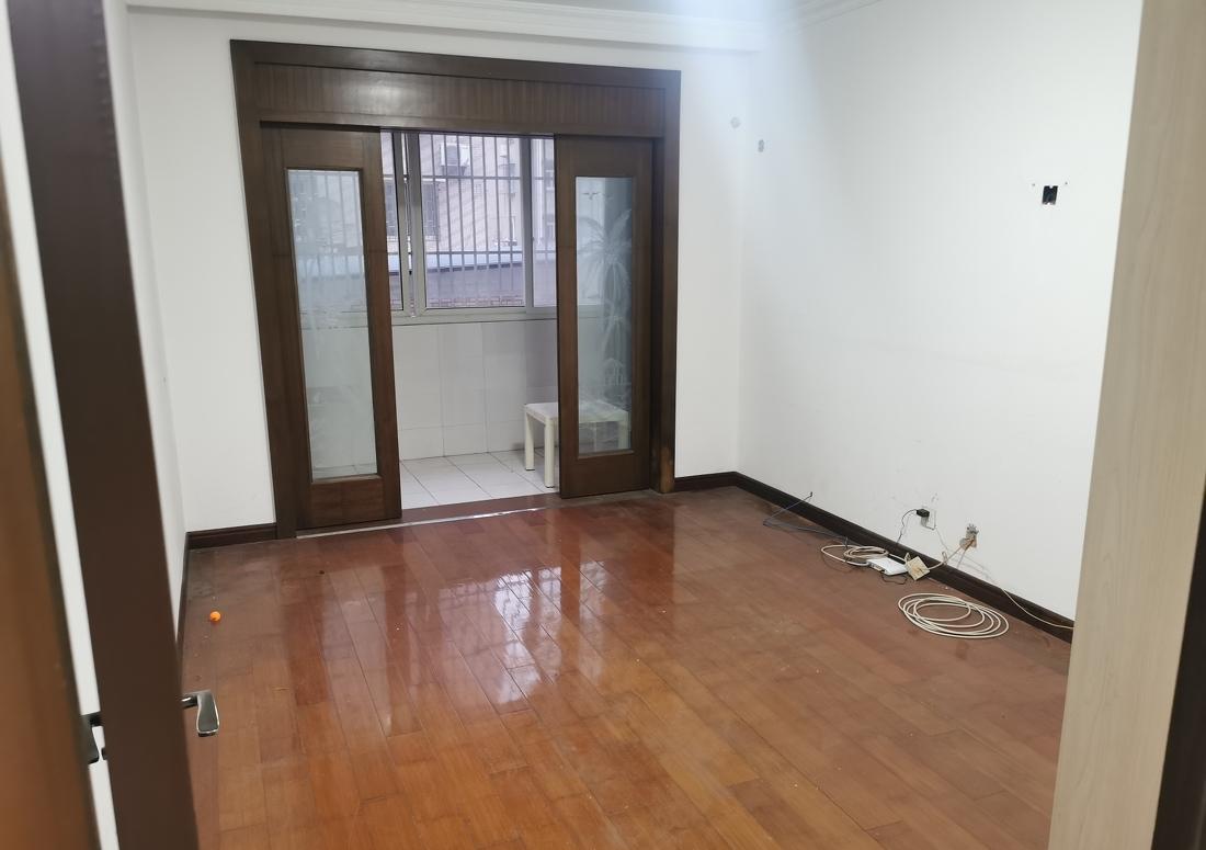 95 后小情侣的梦之屋 · 老旧学区房变身温馨婚房丨中国江苏-64