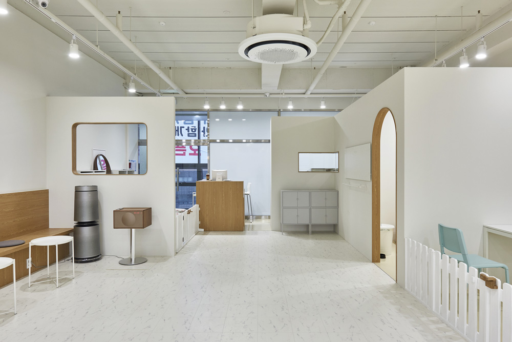 白色木纹打造 37 平米简约咖啡厅-13