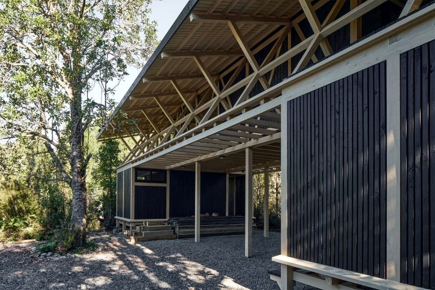 智利岛屿上的木质渔舍-14