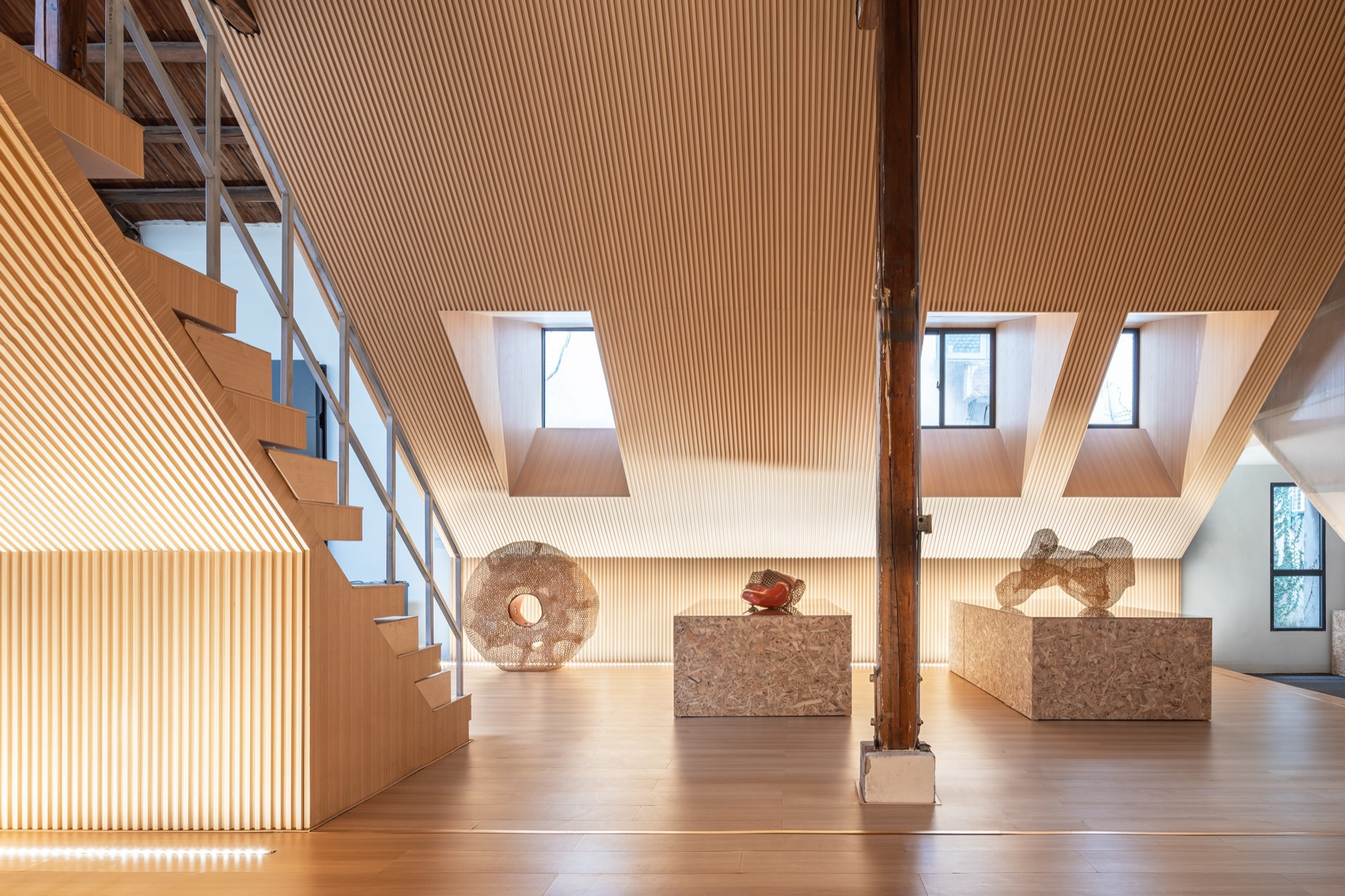 “仓中仓”媒体发布中心 | 旧仓库焕新生的空间魔法-40