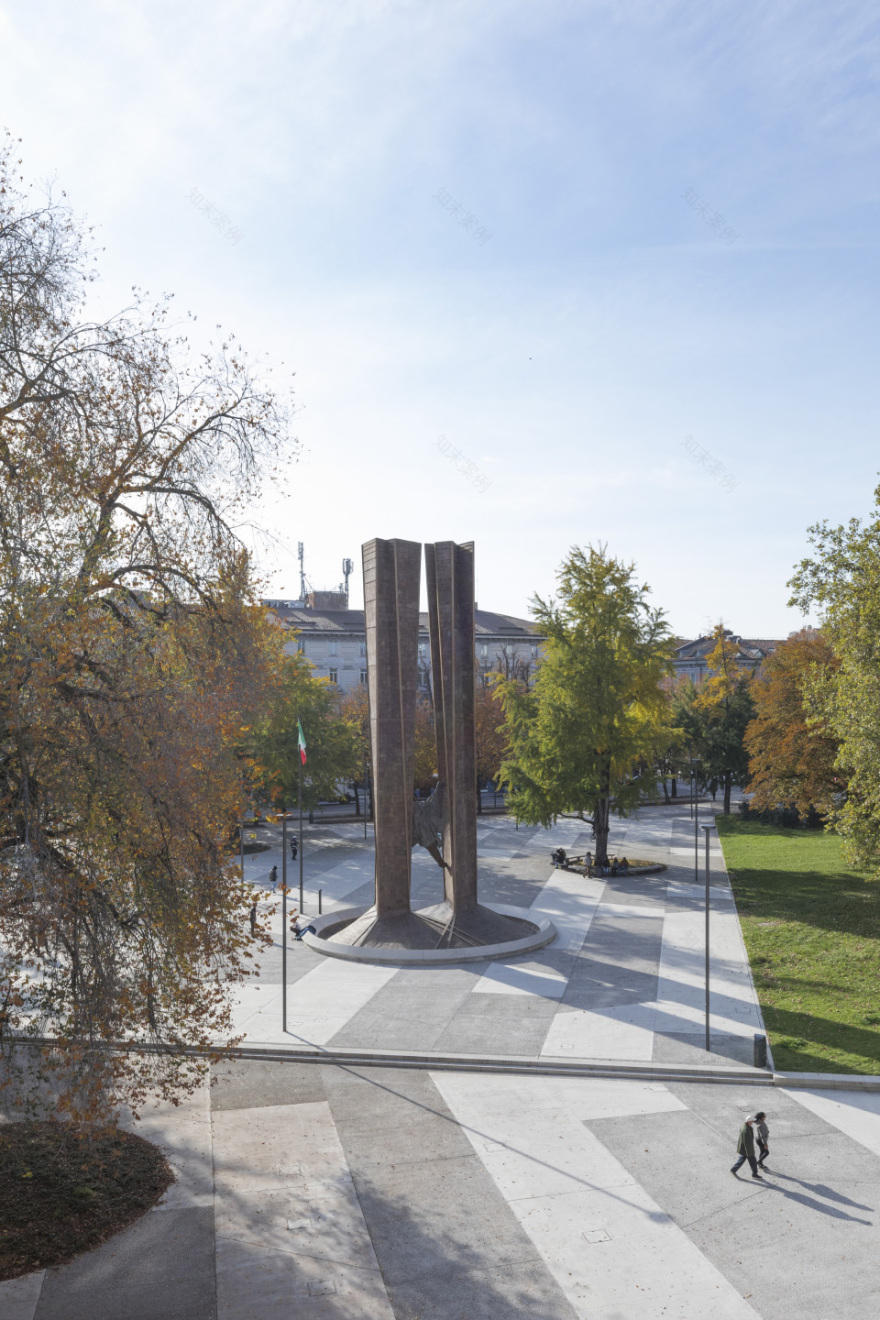 意大利贝加莫 Alpini 广场-10