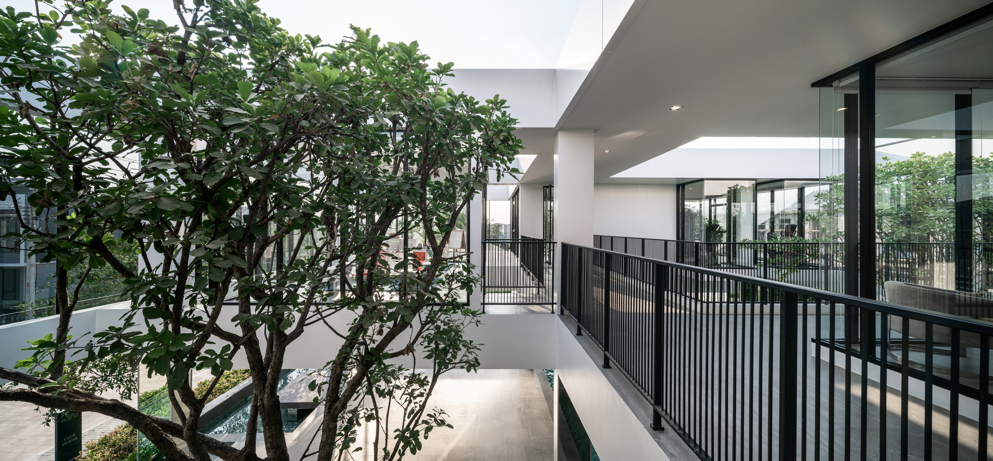 AP Grand Pleno Phahol Ransit Club House / ForX Design Studio-39