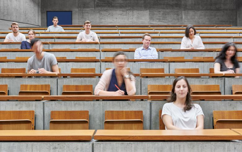 Birk Heilmeyer und Frenzel Architekten丨KII Umbau und Sanierung Tiefenhörsaal der Universität Stuttgart丨德国-2