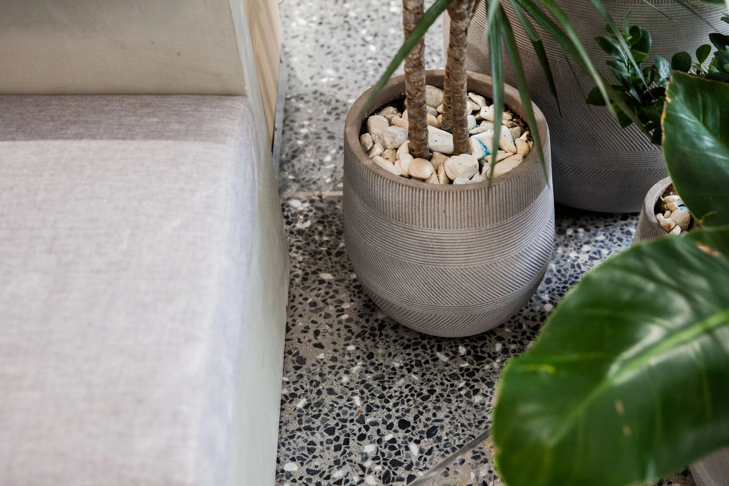 简约纯粹，沙特阿拉伯 Chunk Social 餐厅设计-9