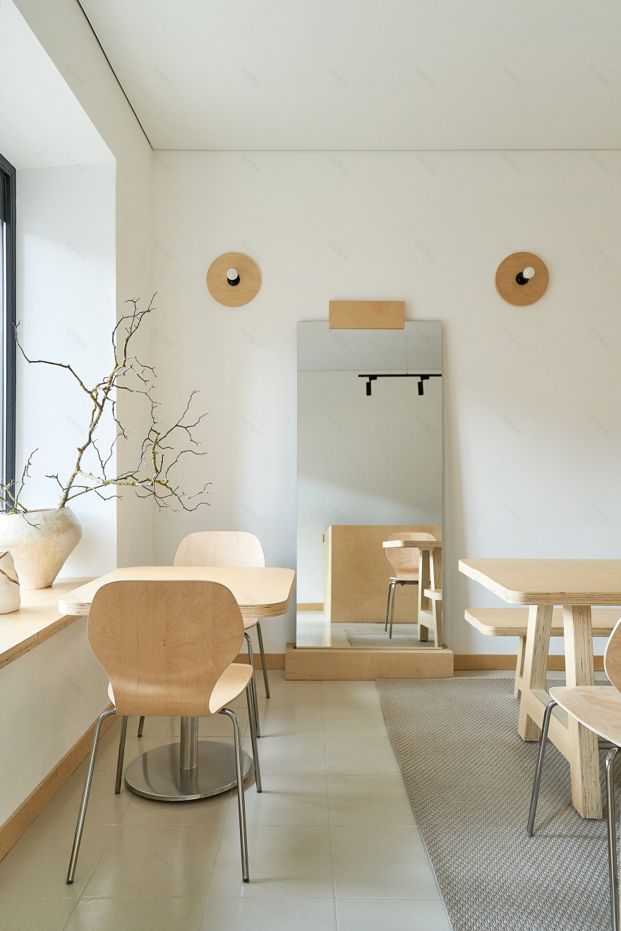 谢谢工坊(注:atelier常见意为工作室、工坊 ,merci是法语谢谢的意思,这种表达符合一般对品牌名称的理解,但需结合具体背景判断其最准确含义) 丨乌克兰敖德萨丨Angelina Malysheva-9