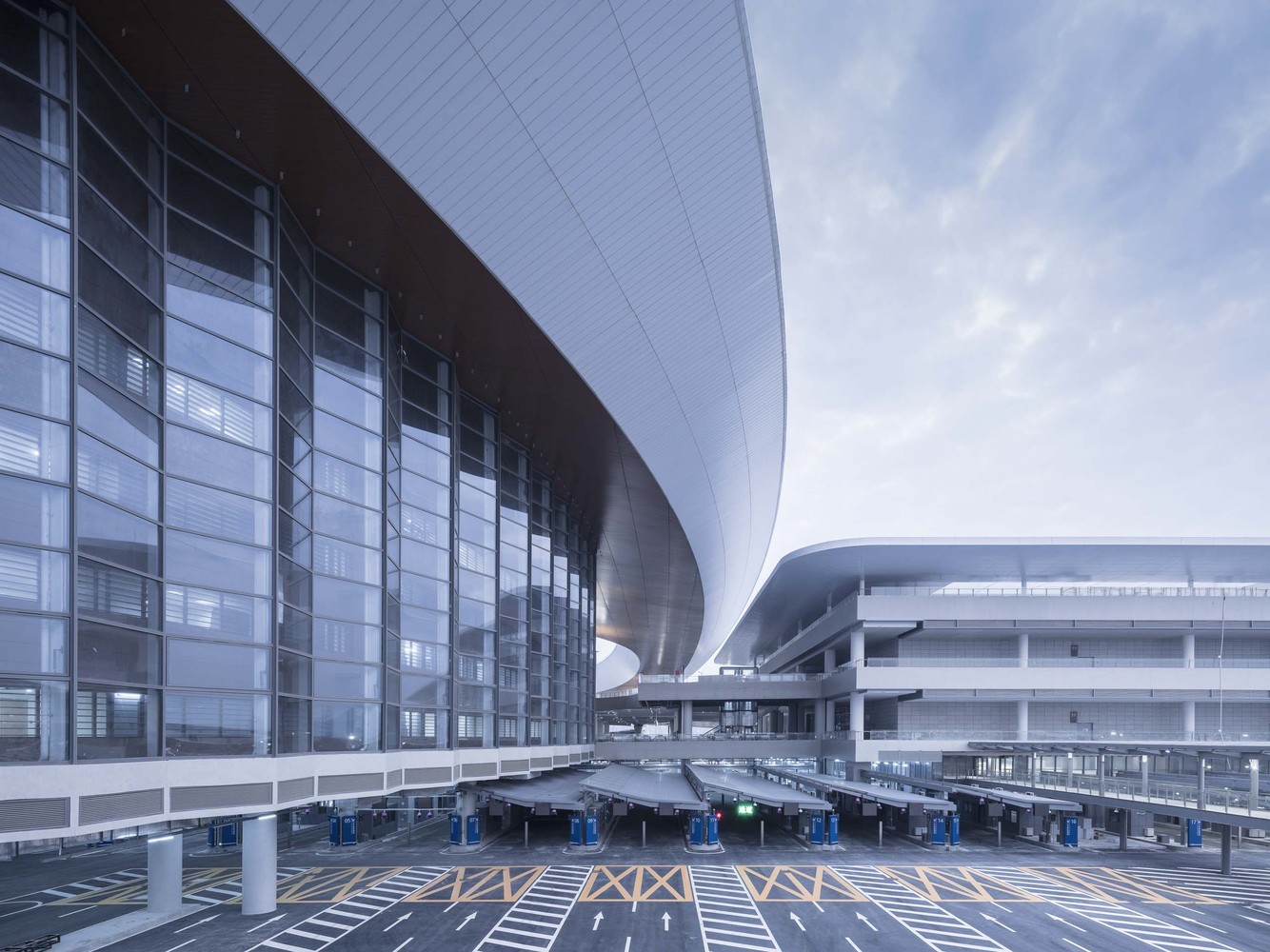 珠海人工岛港 | 创新绿色通关，智能交通典范-58