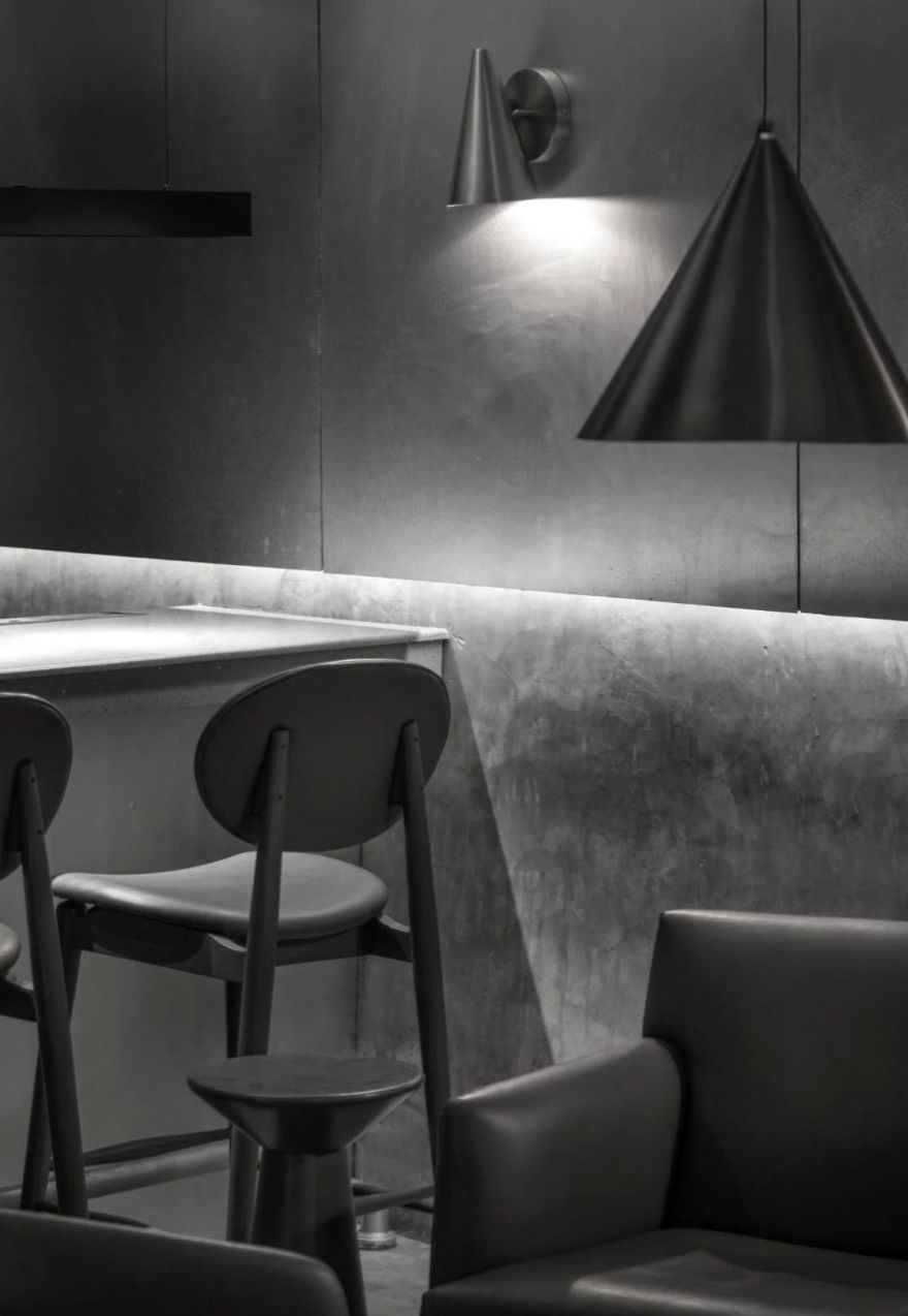暗黑式混凝土结构鸡尾酒吧设计丨印度新德里丨RENESA ARCHITECTURE DESIGN-30