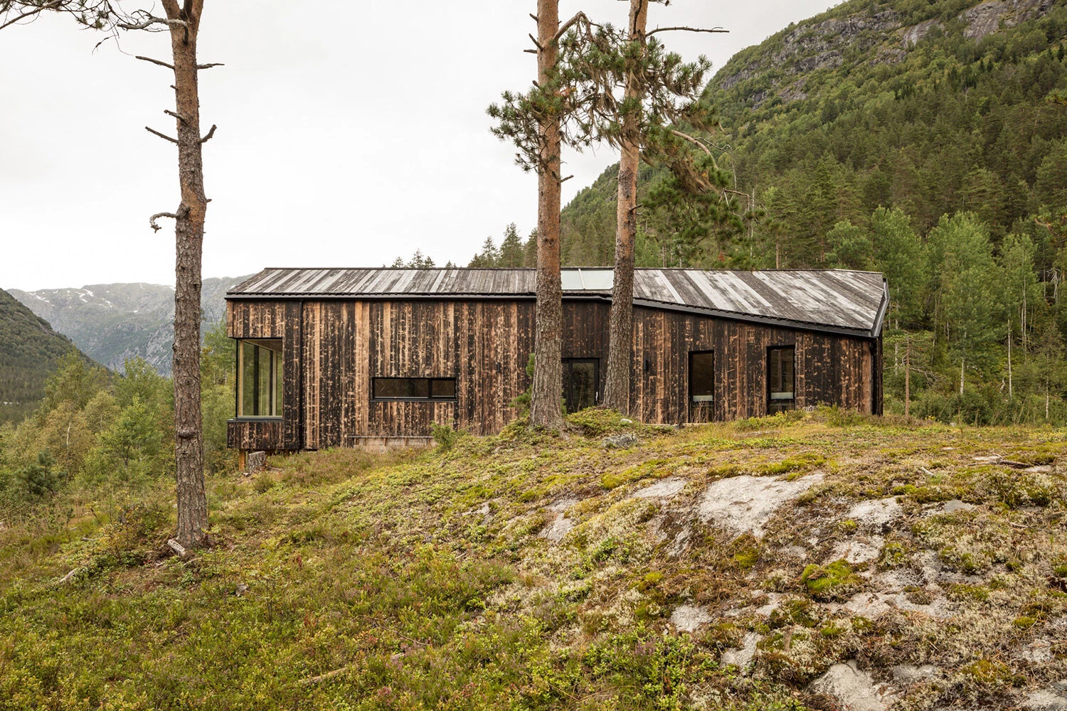 挪威 Jostedalen 冰川旁的生态小屋-13