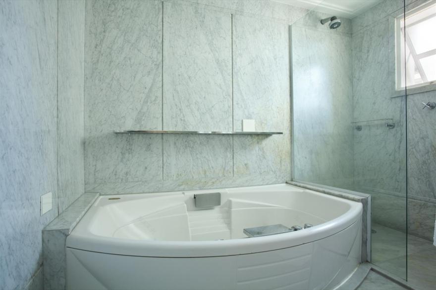 圣保罗 Pacaembu 公寓 | 现代艺术与传统家具的完美结合-10