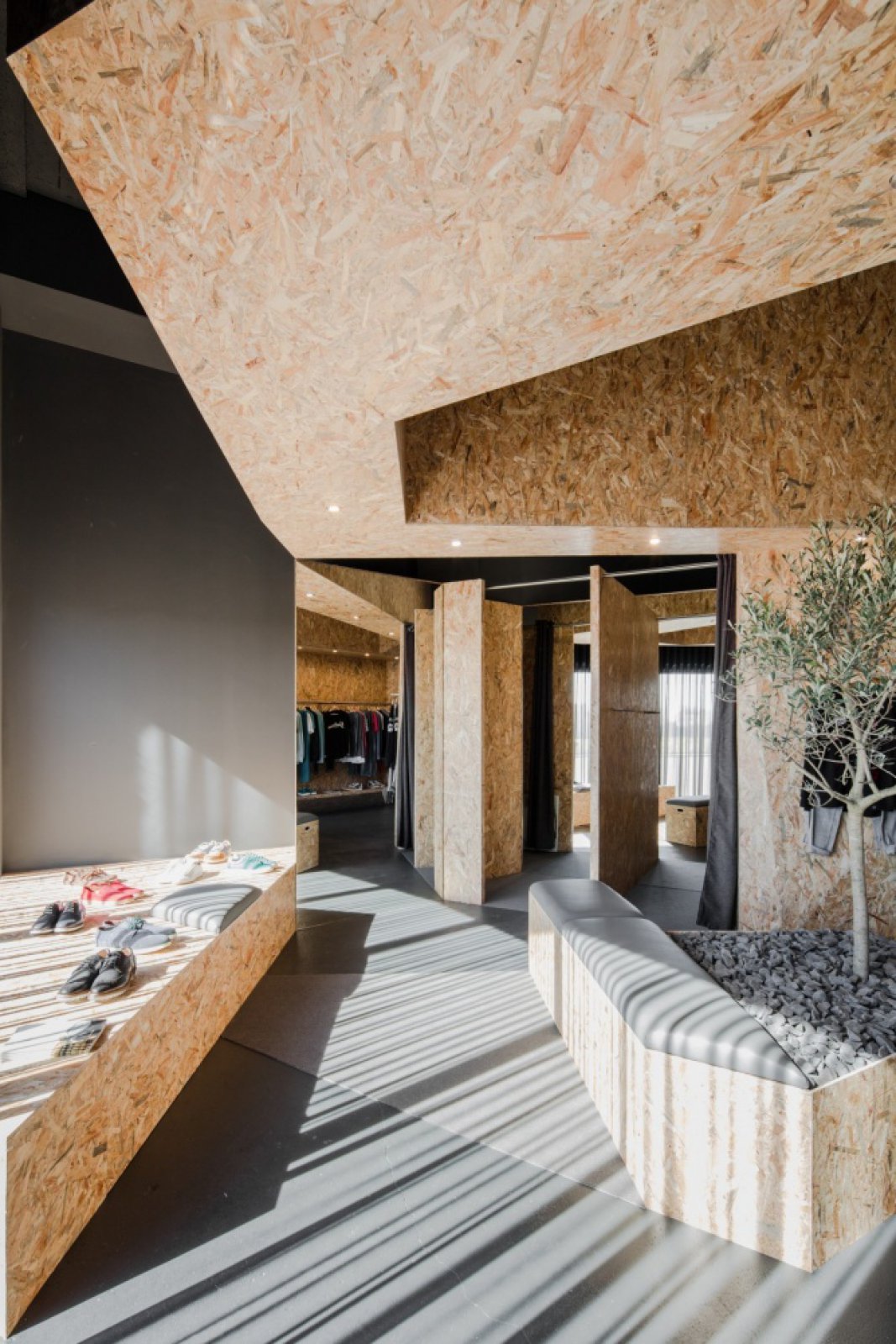 Gentleman 品牌男装店-0