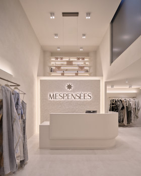 MESPENSEES 服装店丨Precise Interiors