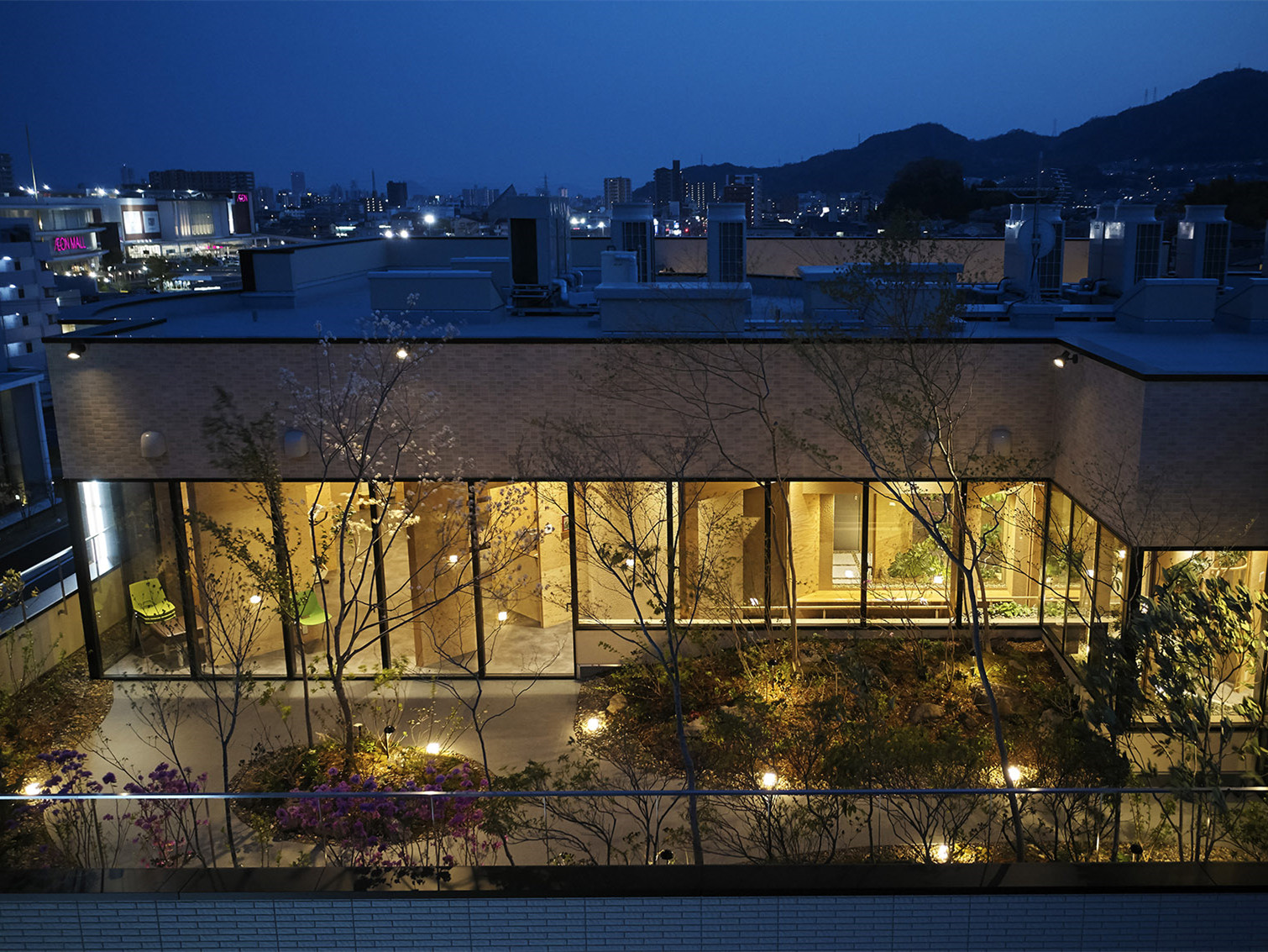 日本 SASAKI 脊柱诊所丨UID – Keisuke Maeda-3