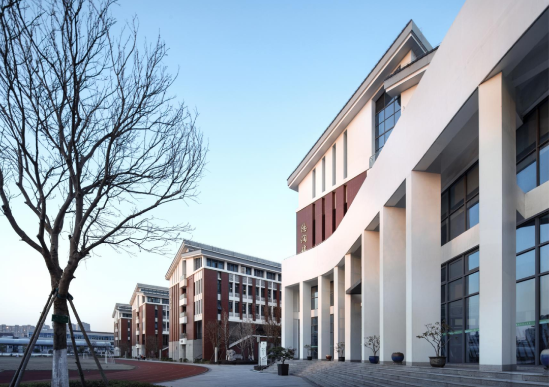 常州三中“一纽带,一绿轴”创新校园设计丨中国常州丨华南理工大学建筑设计研究院有限公司-24