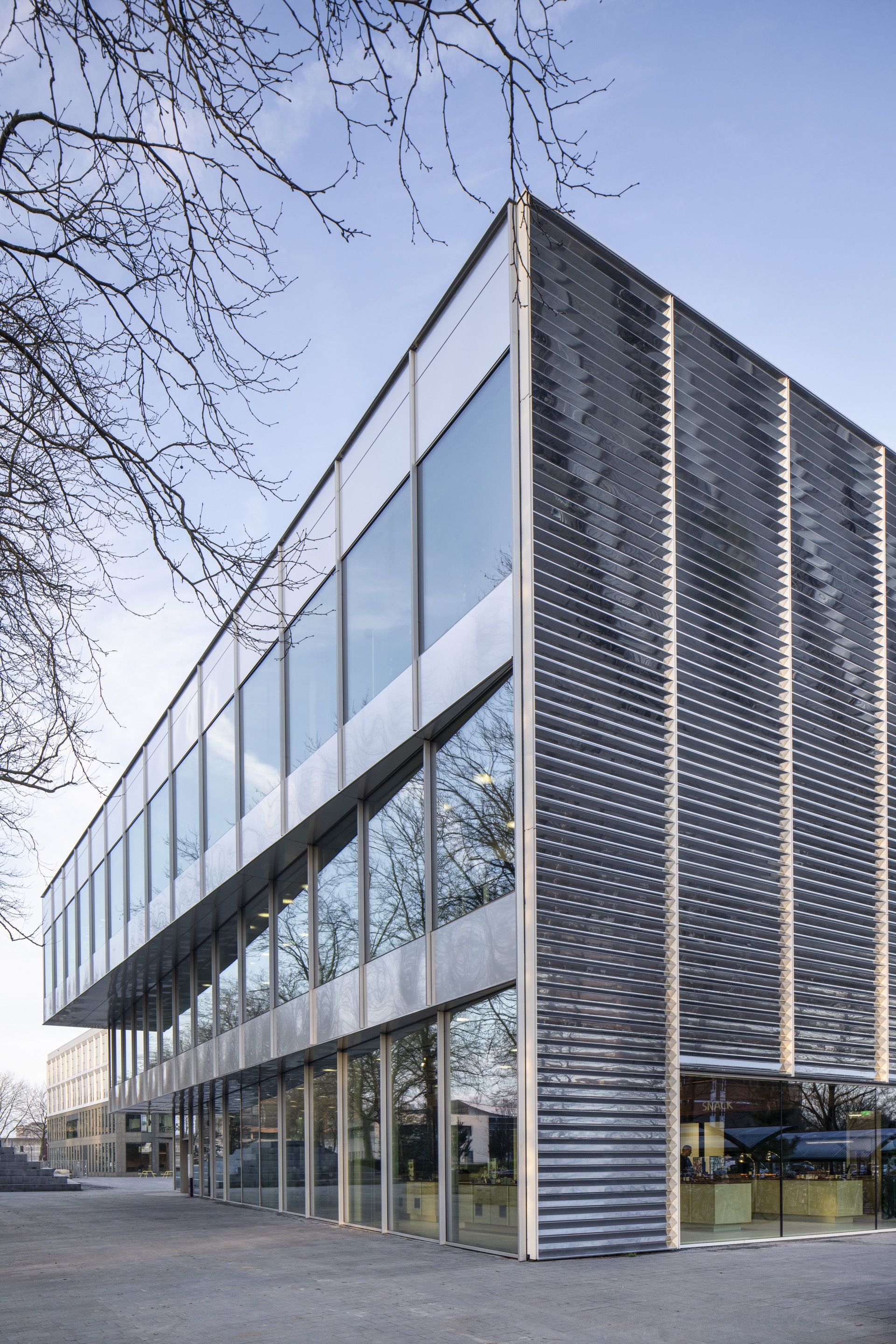 Fontys Hogescholen's Rachelsmolen Campus / Barcode Architects + Nudus + Hollandse Nieuwe + OKRA-28