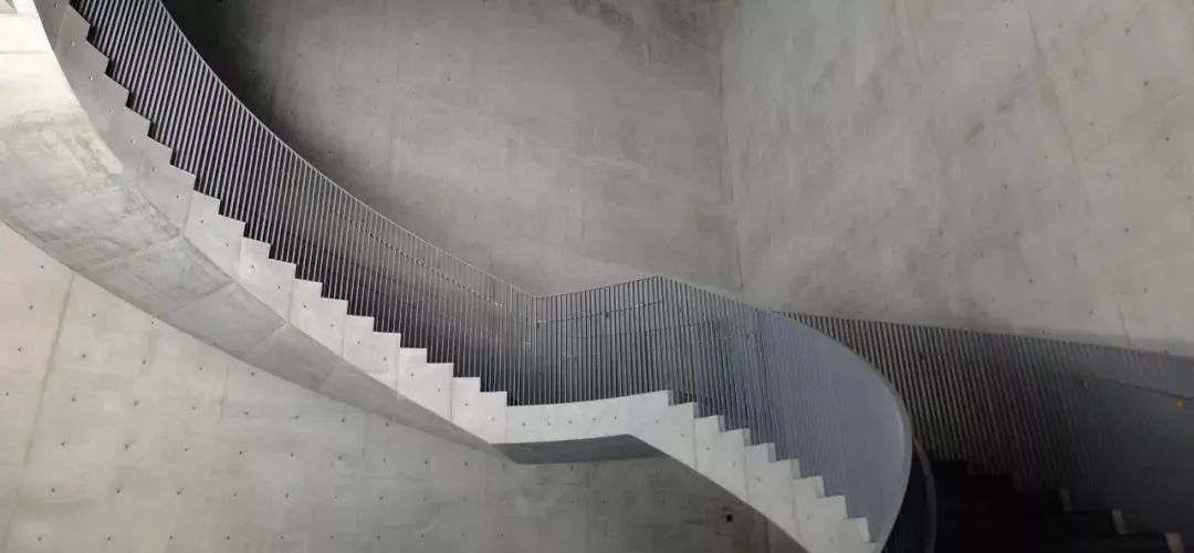 安藤忠雄的光影建筑艺术-32