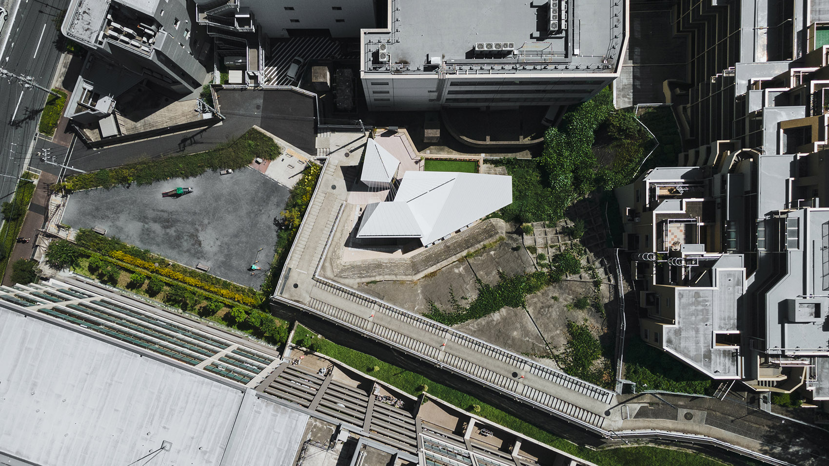 MURASAKI PENGUIN 公共设施丨隈研吾建筑都市设计事务所-15