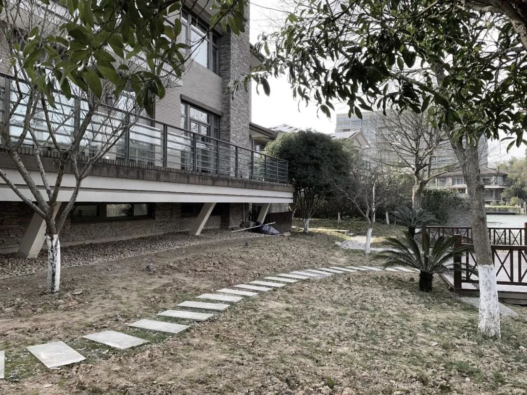 钱湖比华利 | 野性自然式花园的改造艺术-42