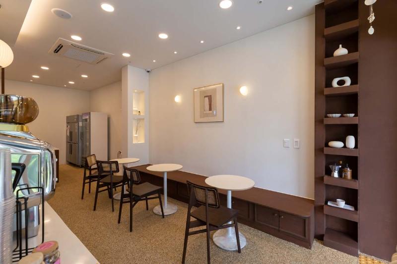 10 坪高级个性商店设计案例解析-8