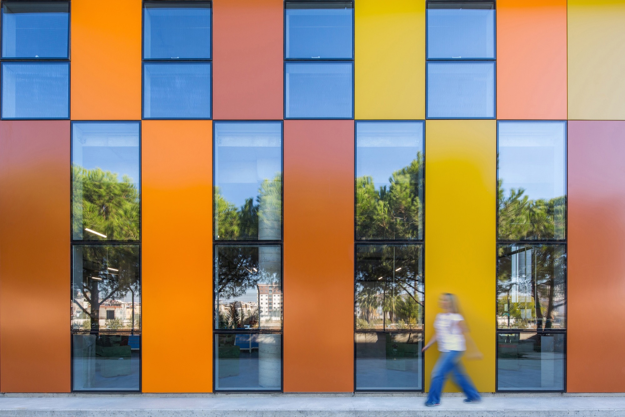 土耳其 AOIZ Nedim Uysal 私立高中 Technical and Industrial High School building-18