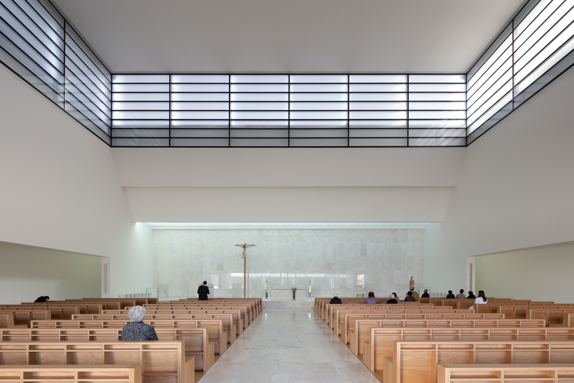 Divino Salvador Church / Vitor Leal Barros Architecture-18