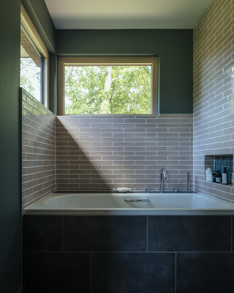 融入自然的英国生态小屋-59