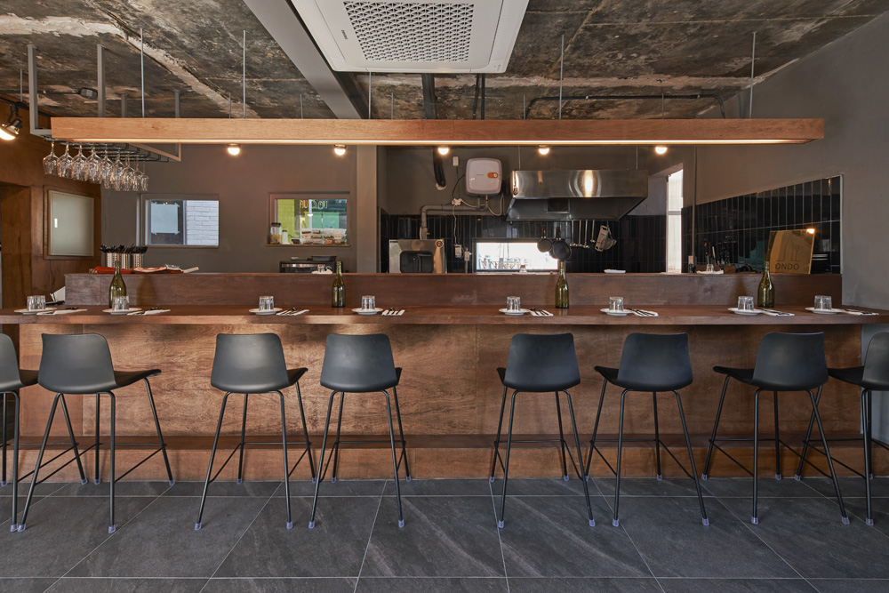 22 平米餐厅的极简设计魅力-5