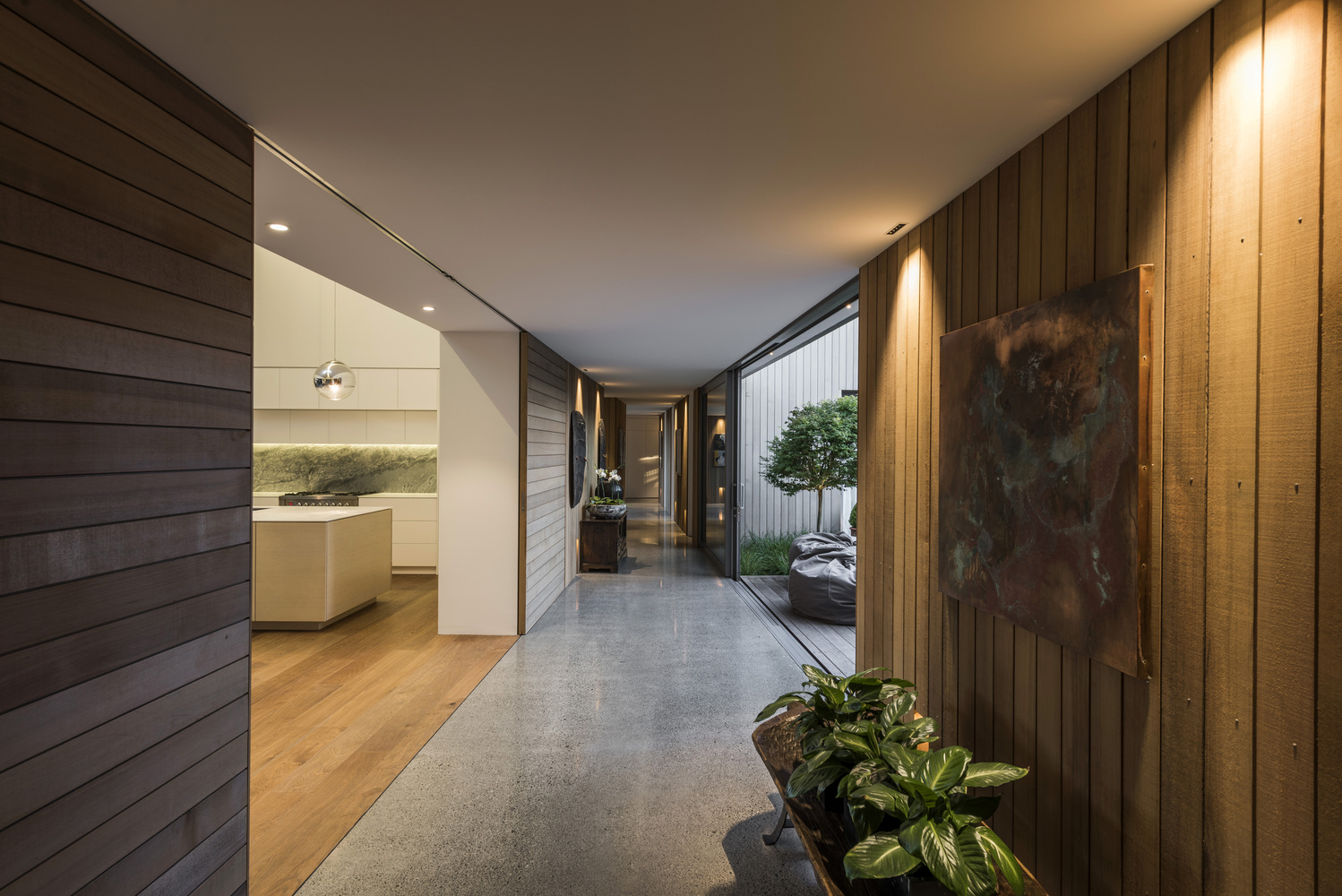 克赖斯特彻奇农舍改造 | 轻质雪松与玻璃画廊的现代演绎-39