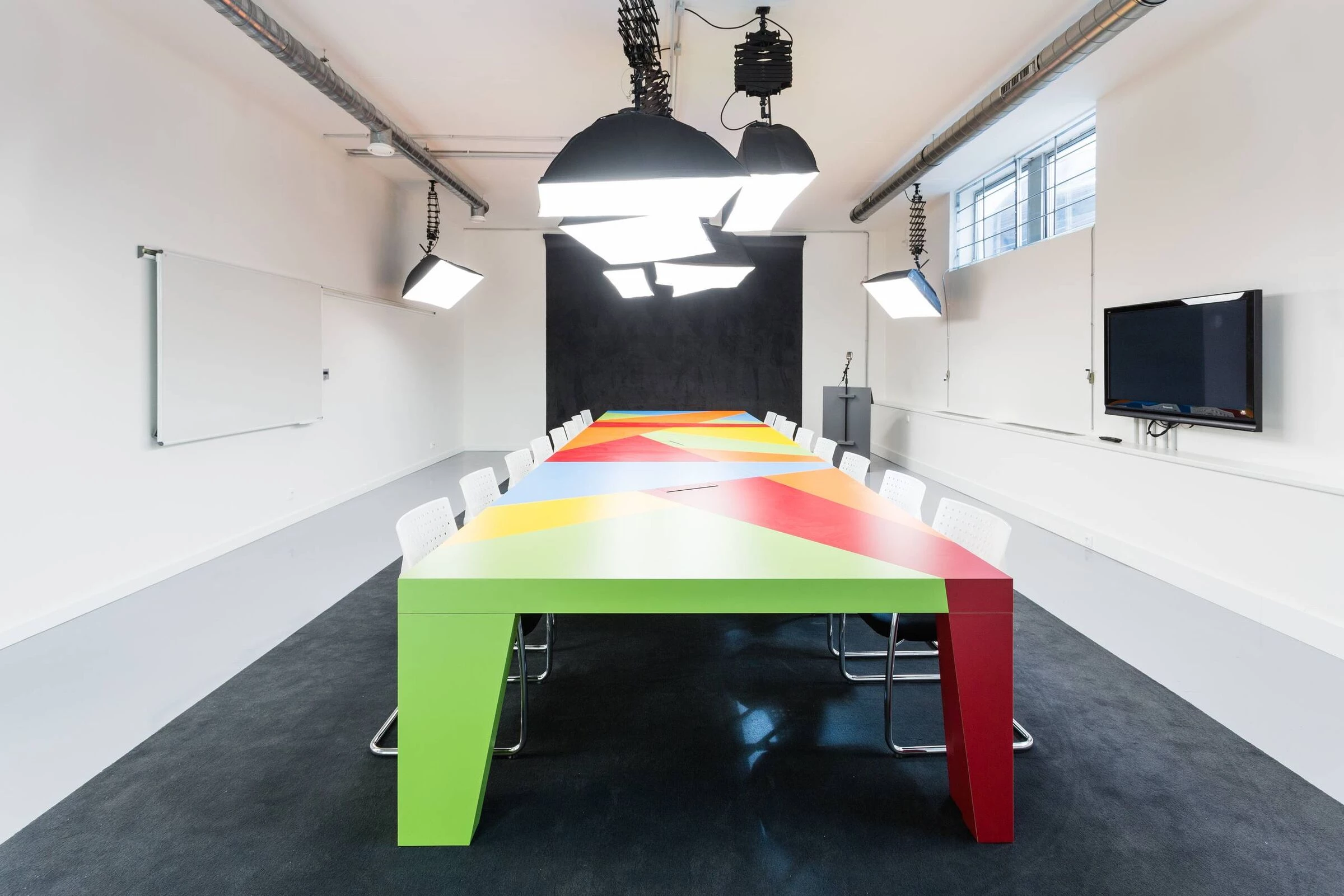 Publicis One · Studio Reaktor 创新媒体公司办公室设计-15