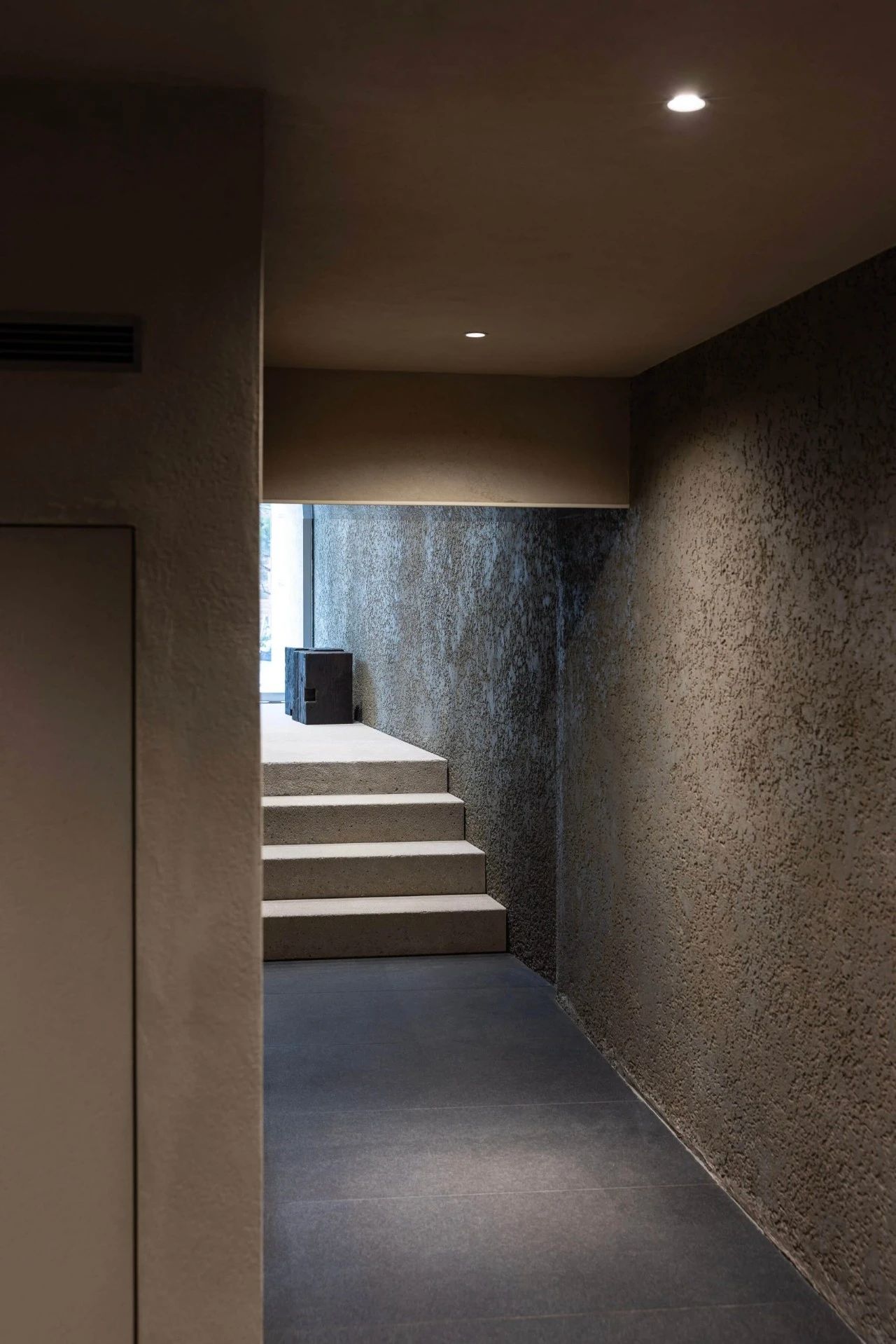 逗号与分号书店丨墨西哥克雷塔罗丨Verduzco Guerra-52