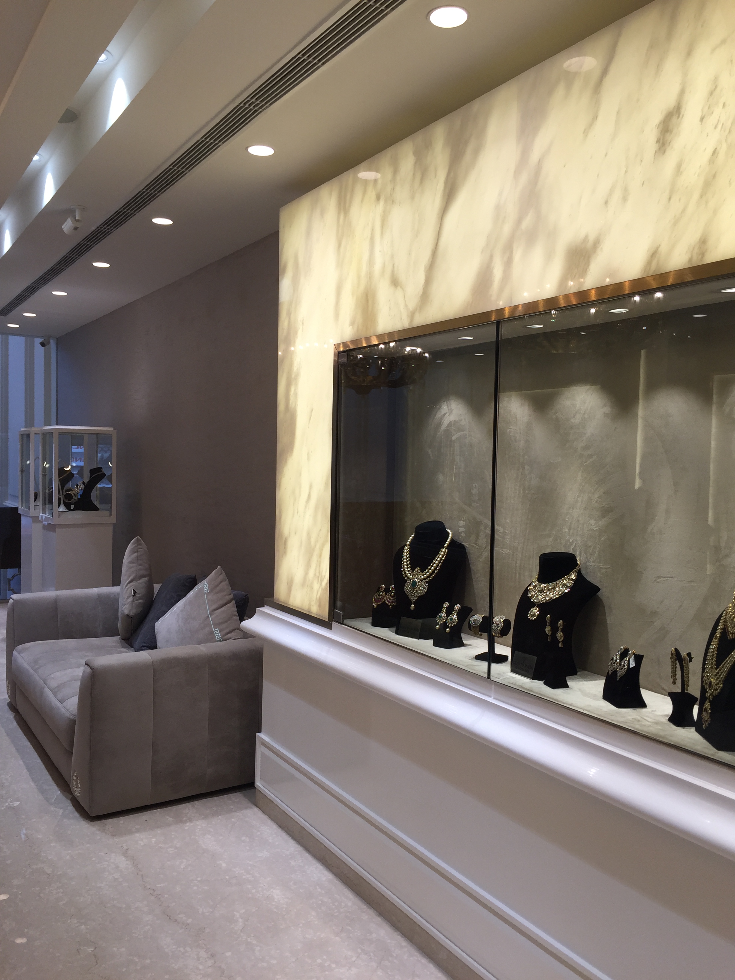 印度 Jain Parash 珠宝店 | 精致奢华的艺术空间-18