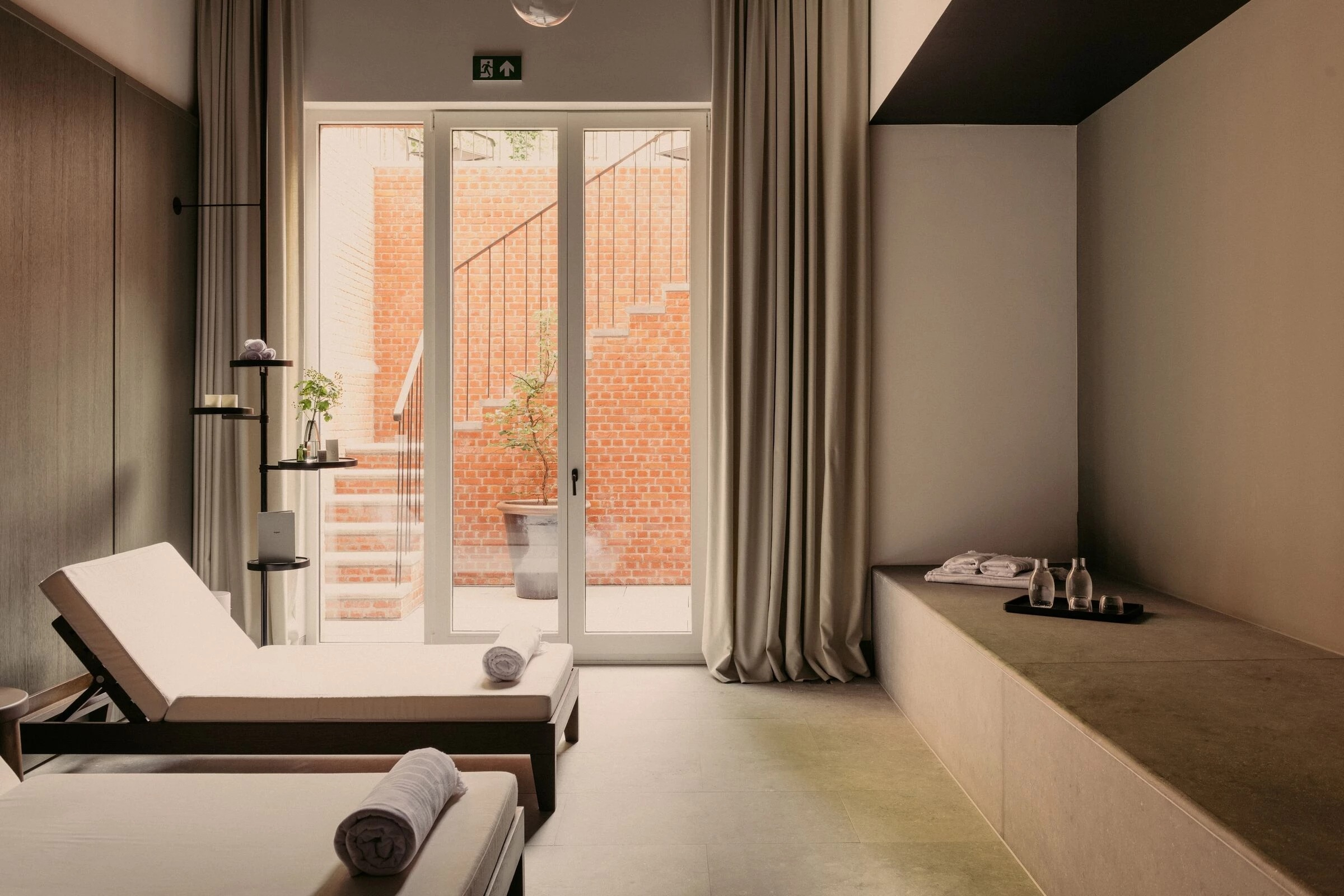 August 酒店 / Vincent Van Duysen-41