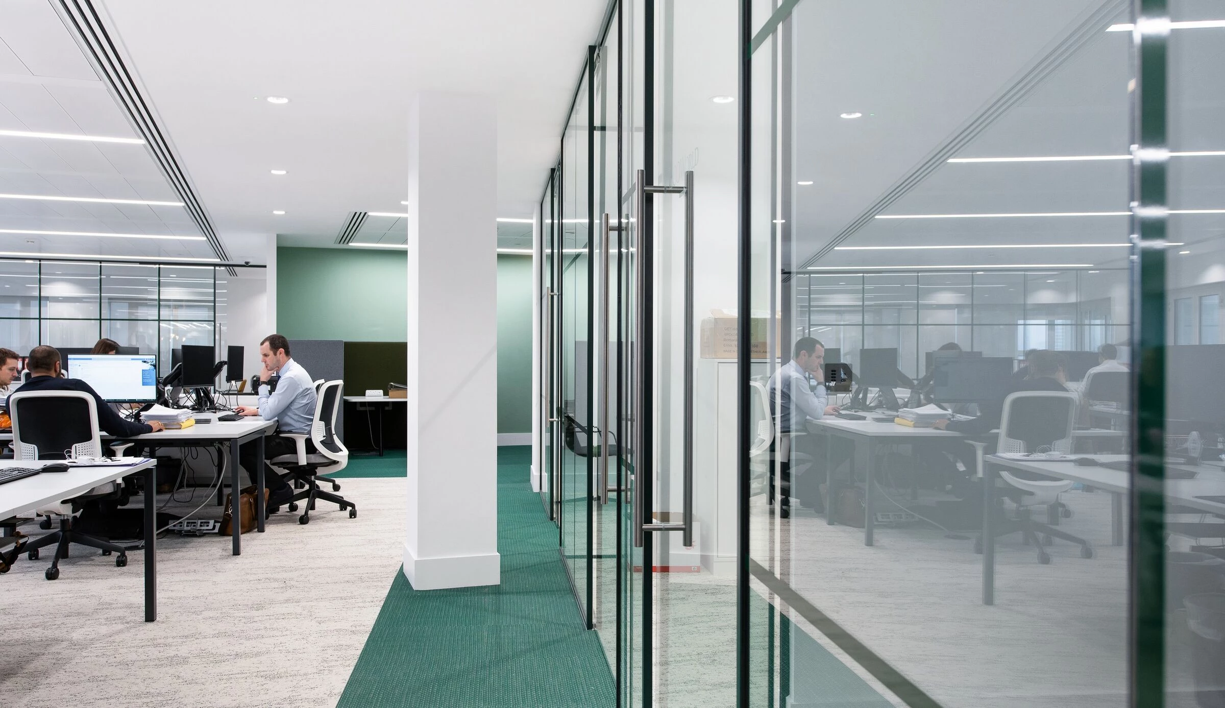 伦敦 EcoWorld 总部，灵动空间激发团队协作-16