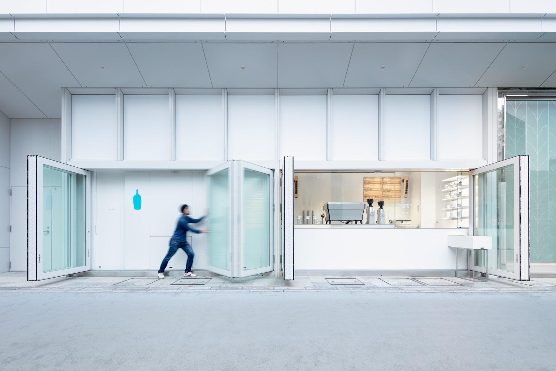 Blue Bottle Coffee NEWoMan YOKOHAMA Cafe Stand | Schemata Architects / Jo Nagasaka-2