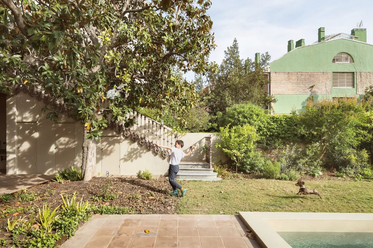 隐匿私宅,精神的乌托邦丨西班牙巴塞罗那丨SOG design-12