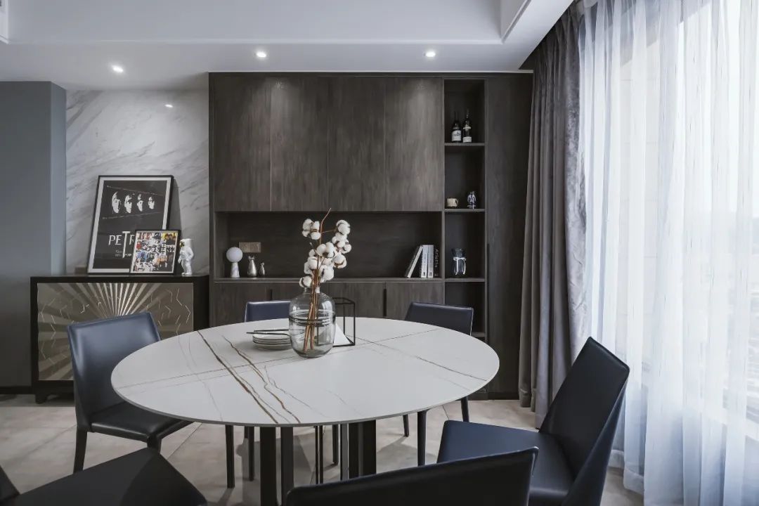 140m²现代简约三室,无玄关空间储物设计案例-35