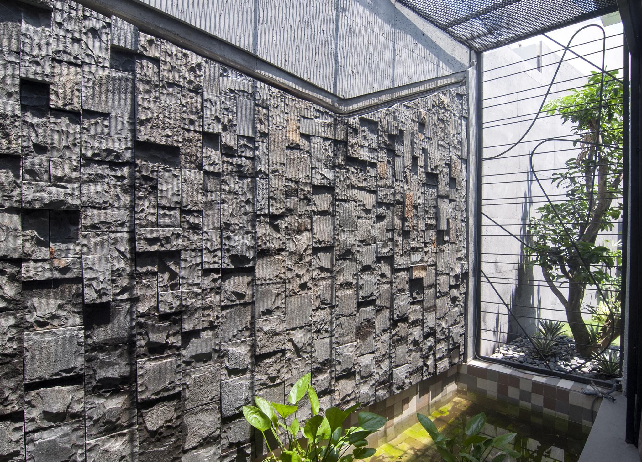 Cải tạo nhà ở quận Tân Phú: Ngôi nhà dành cho mẹ / Đêm trắng Studio-13