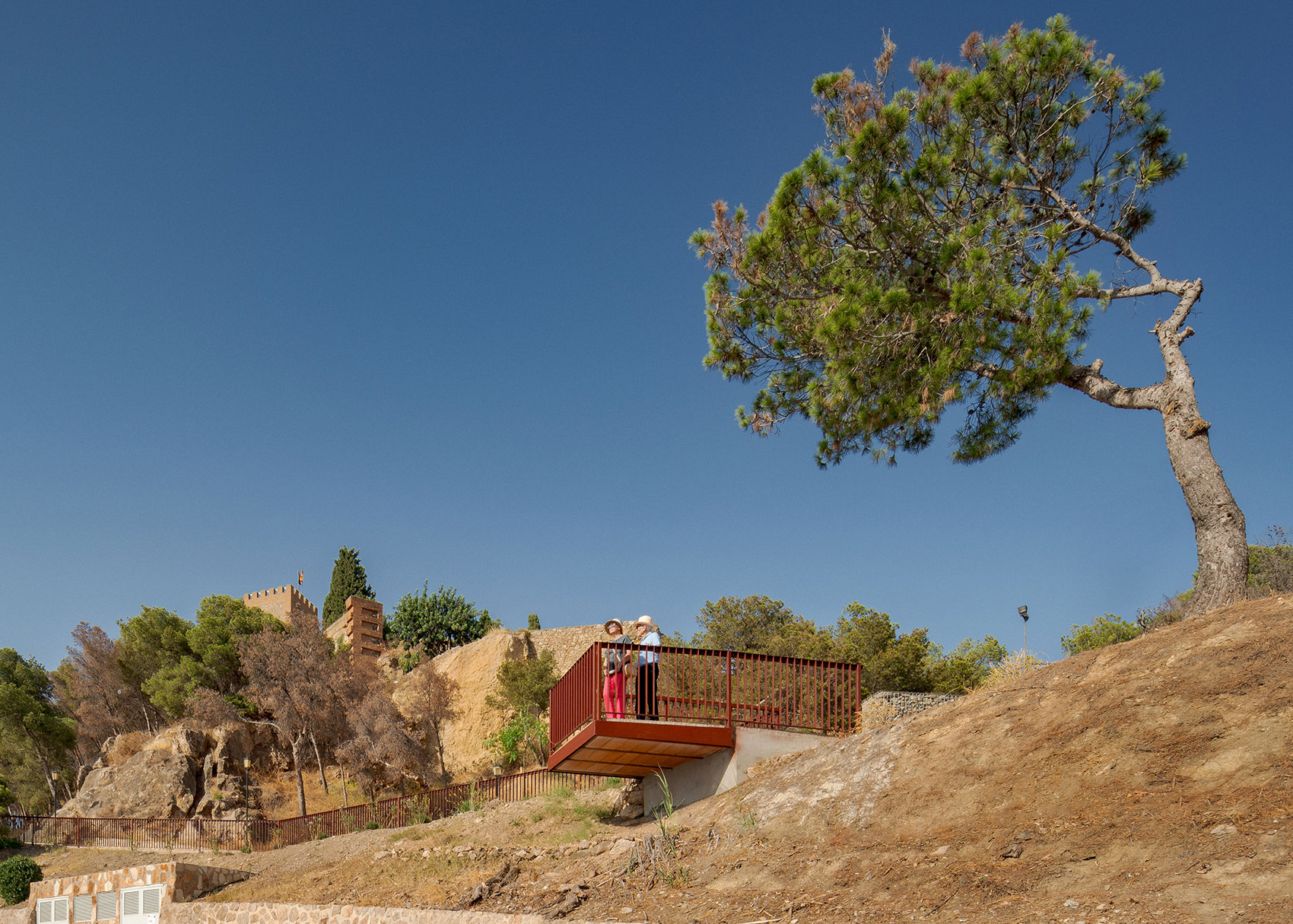 马拉加市堡垒周边绿地恢复项目（又名贝莱斯  马拉加城堡周边观景花园）丨西班牙马拉加丨Terral Arquitectos-14