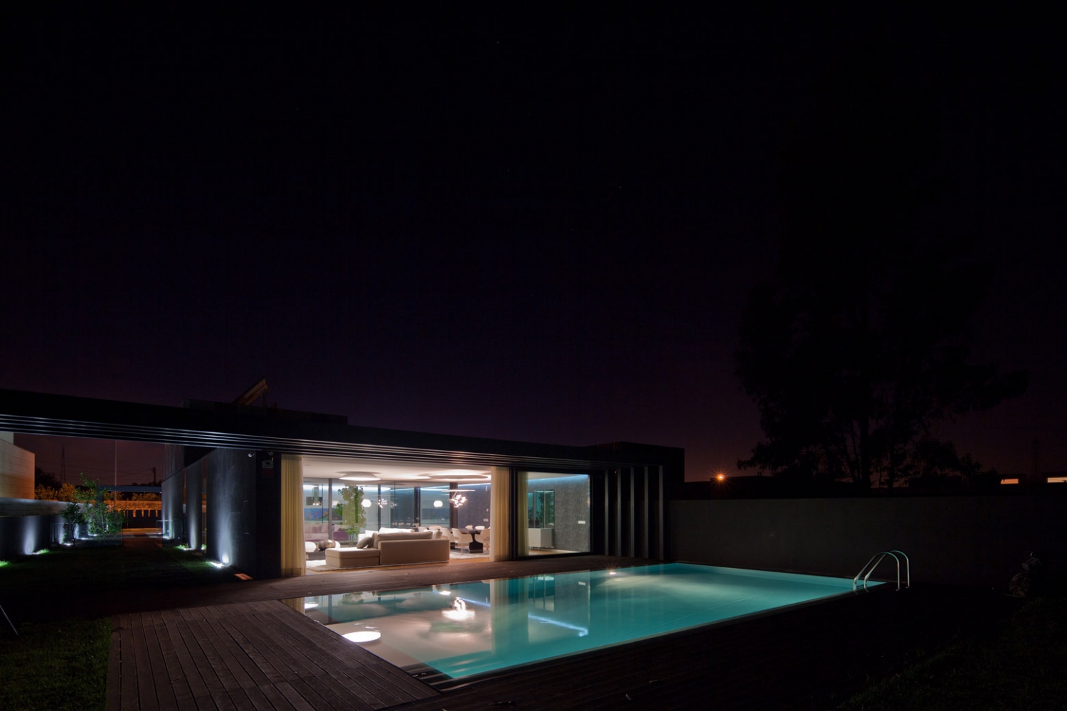 葡萄牙波沃德瓦兹姆住房丨António Fernandez Architects-40