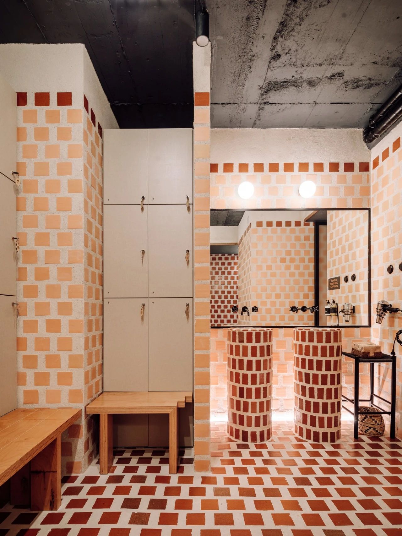 赤色温暖·健康俱乐部丨艺硕设计-45