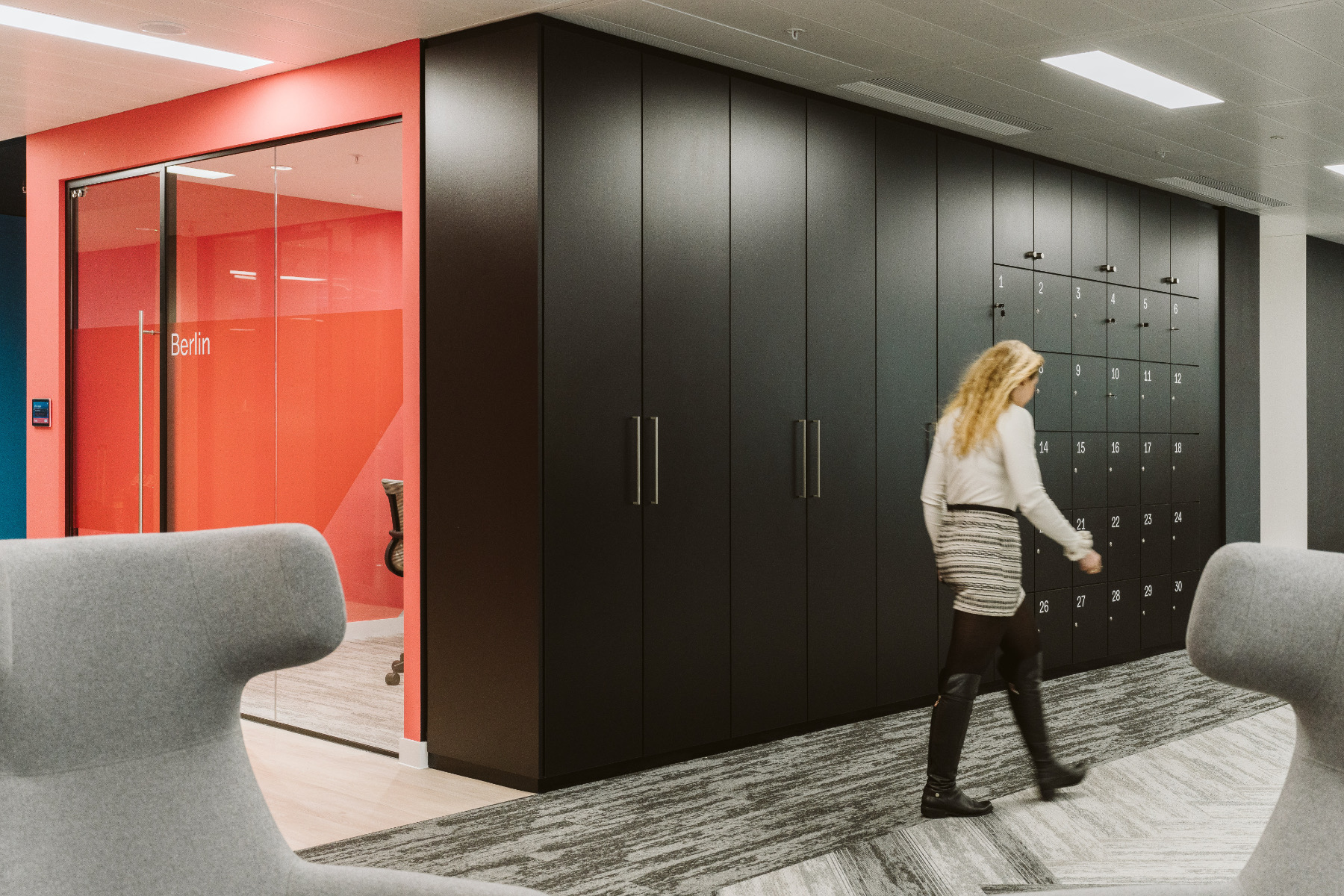 A Look Inside PEI Media’s New London Office - Officelovin'-8