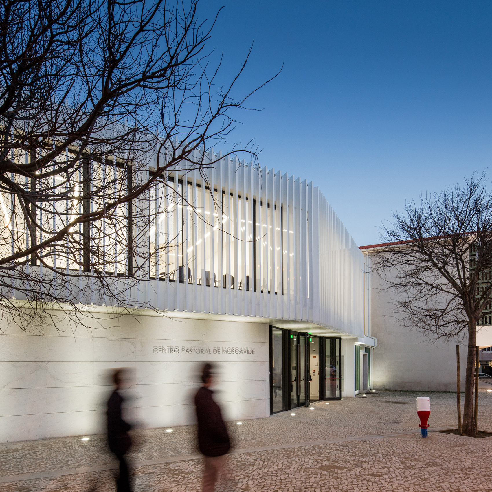 田园牧歌,莫什卡维迪的宗教中心,葡萄牙 / Plano Humano Arquitectos-139