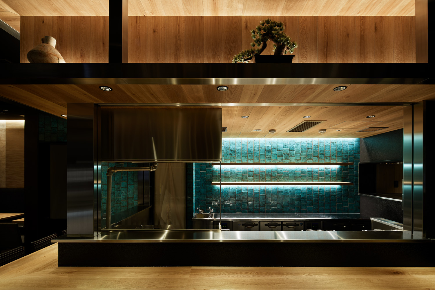 东京涩谷 KUSHITEI 餐厅 融合户外风情的室内设计-10