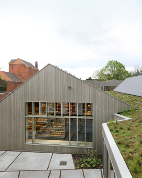 Pedico Shop / murmuur architecten + Robbrecht & Daem architecten